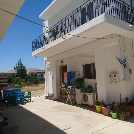 Sofie's Port View Kokkinos Pirgos (Heraklion)